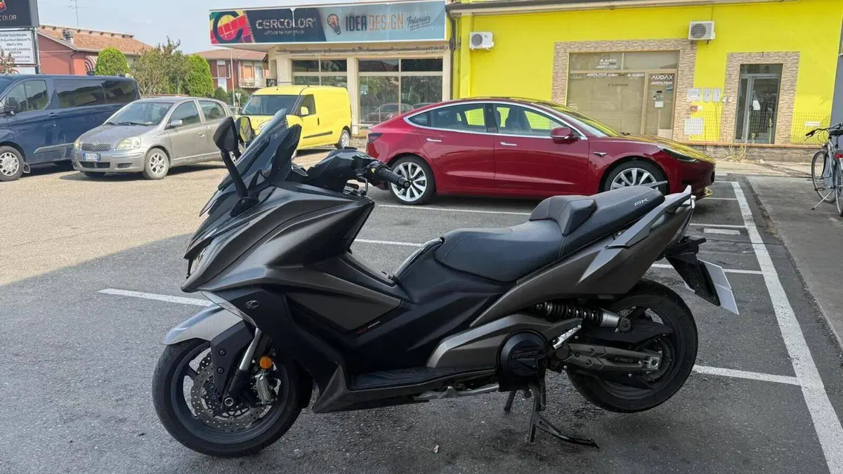 Kymco AK 550 (2020)  (2)