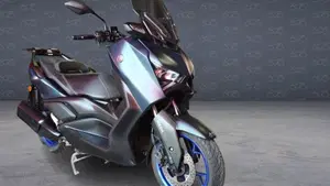 Yamaha X-Max 300 (2021 - 24)  (3)