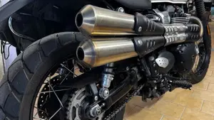 Triumph Street Scrambler 900 (2021 - 22)  (2)