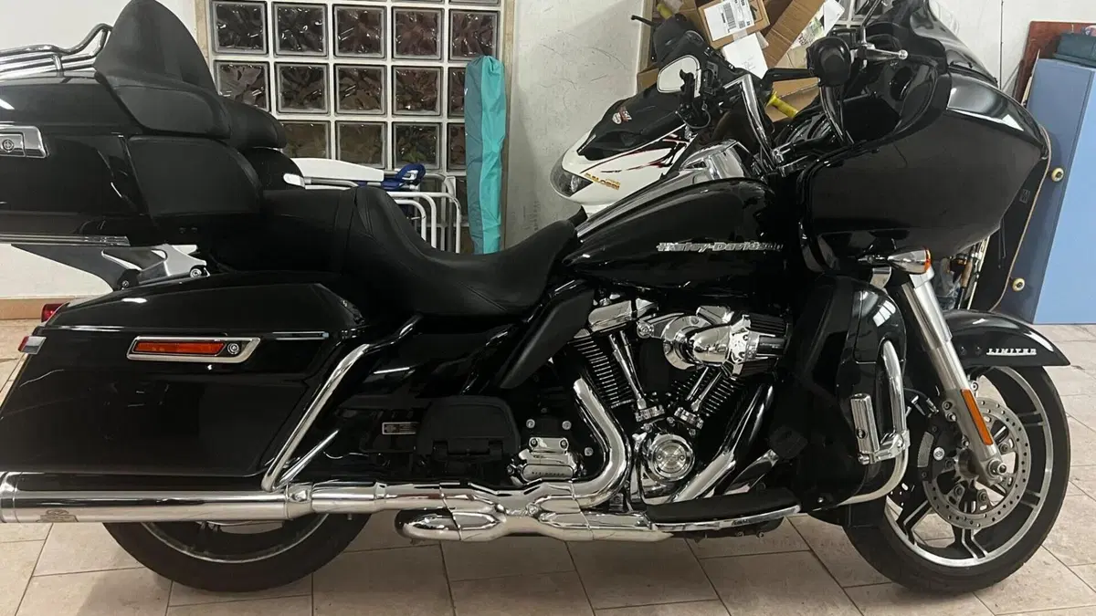 Harley-Davidson 114 Road Glide Ultra (2019) - FLTRXU 