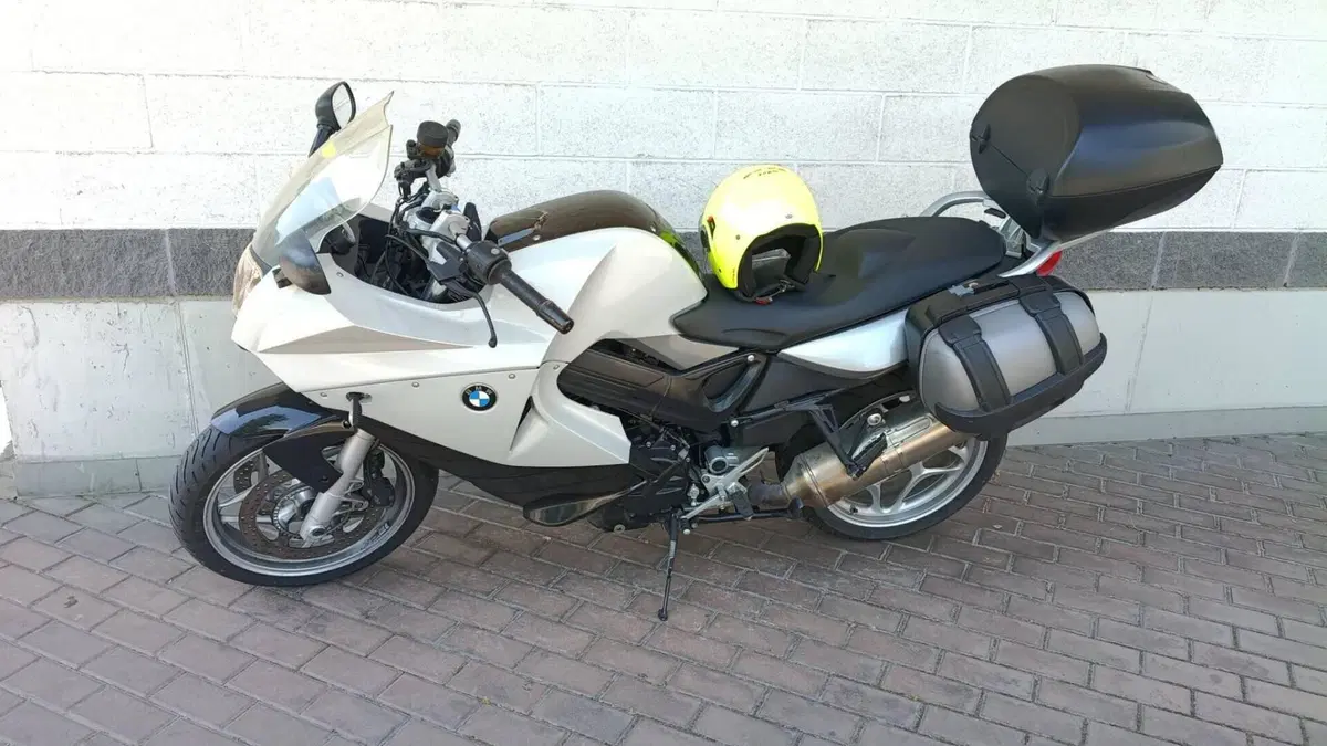 Bmw F 800 ST  (2)