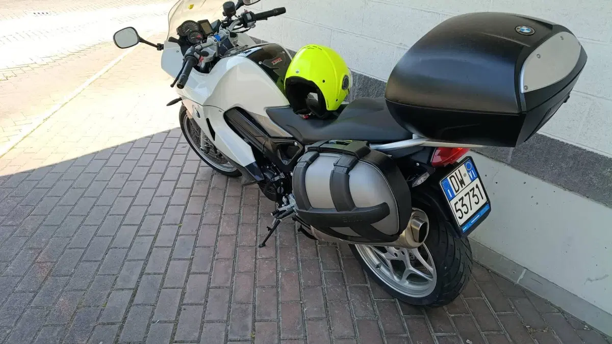 Bmw F 800 ST  (6)