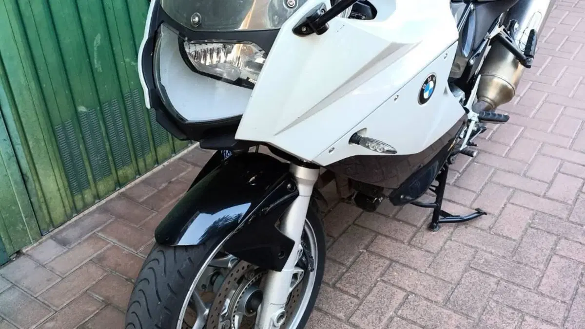 Bmw F 800 ST  (5)