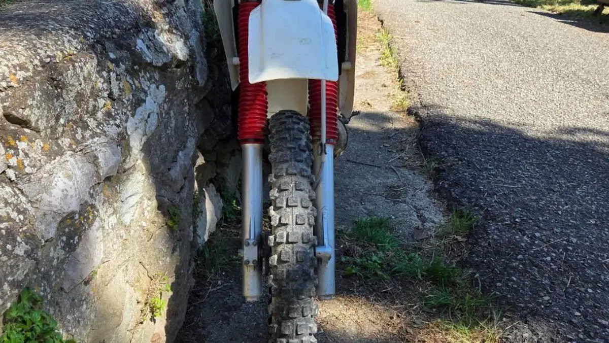 Yamaha YZ 250  (4)