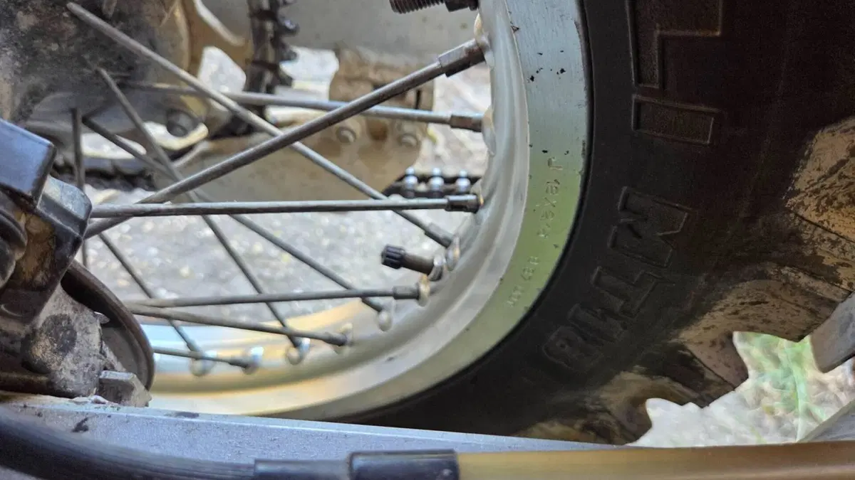 Yamaha YZ 250  (9)