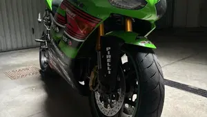 Kawasaki Ninja 636 ZX-6R (2005 - 06)  (7)