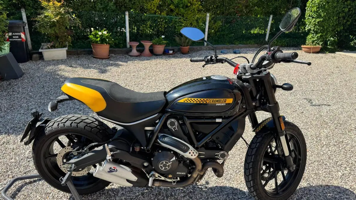 Ducati Scrambler 800 Full Throttle (2015 - 16)  (2)