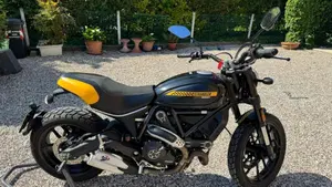 Ducati Scrambler 800 Full Throttle (2015 - 16)  (2)