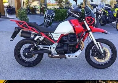 Moto Guzzi V85 TT Evocative Graphics (2021 - 23) - Annuncio 9829994