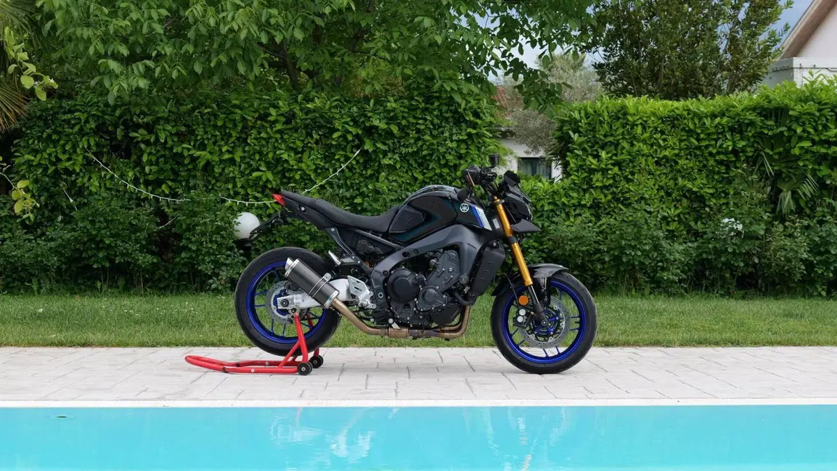 Yamaha MT-09 SP (2021 - 23)  (2)