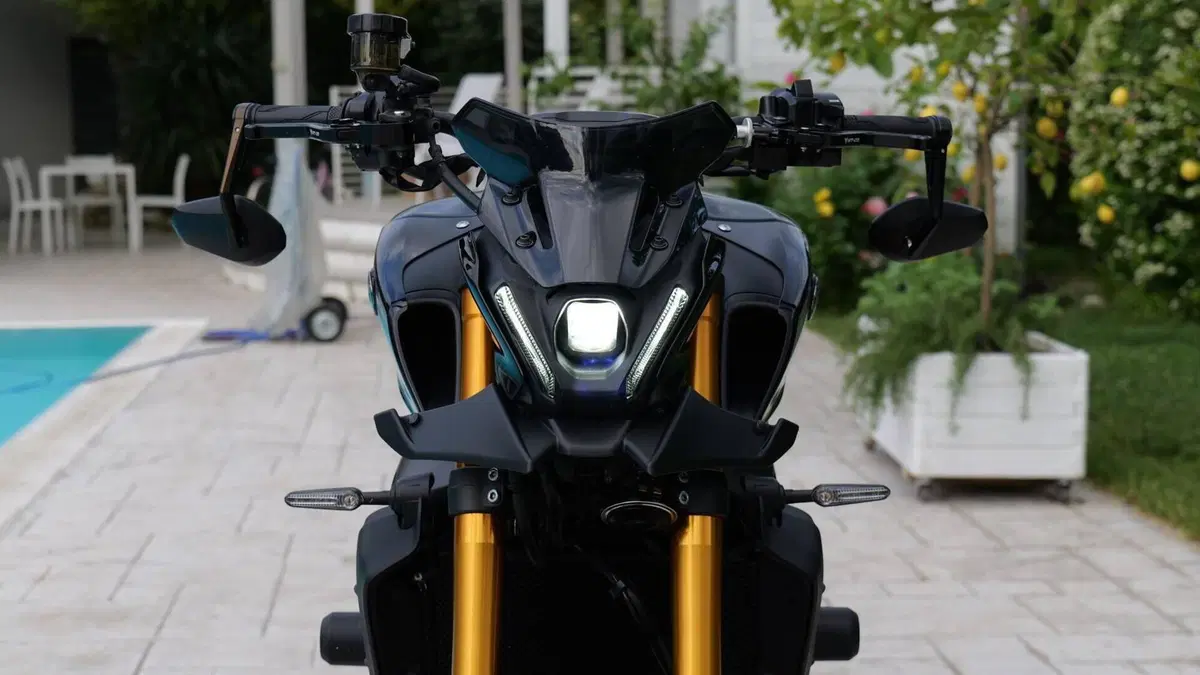 Yamaha MT-09 SP (2021 - 23)  (10)