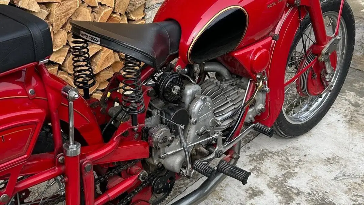 Moto Guzzi   (12)