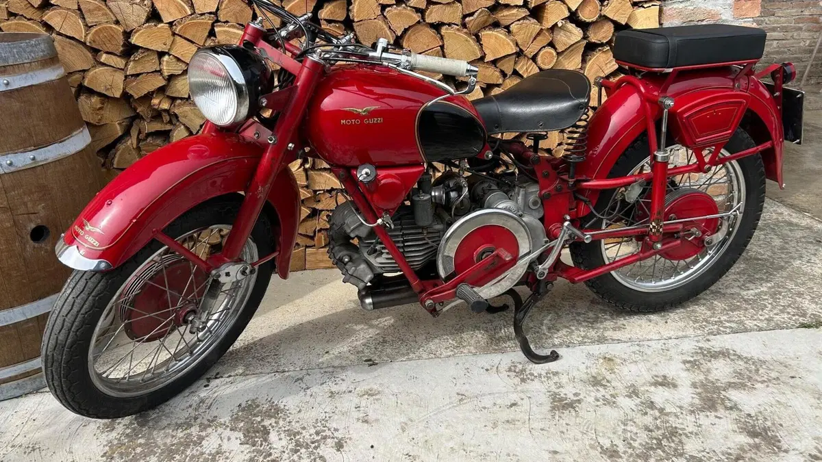 Moto Guzzi   (19)