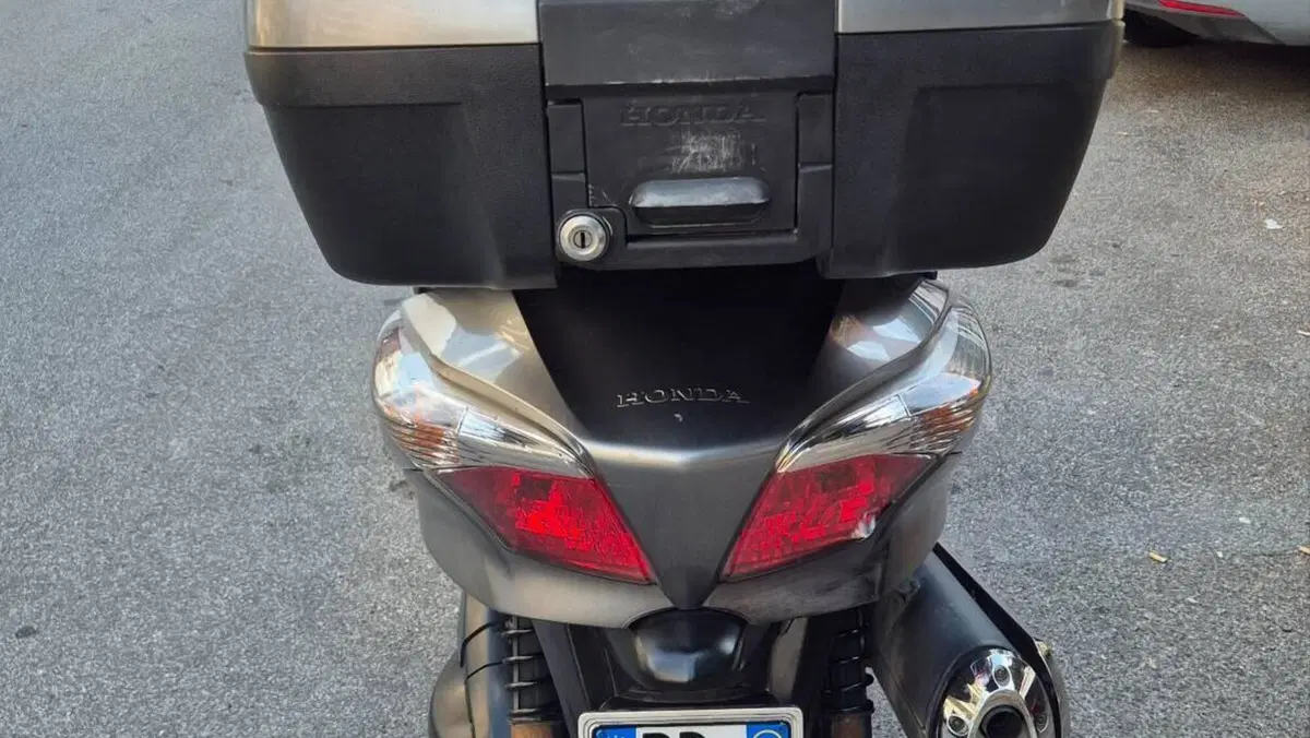 Honda SW-T 400 (2009 - 16)  (2)