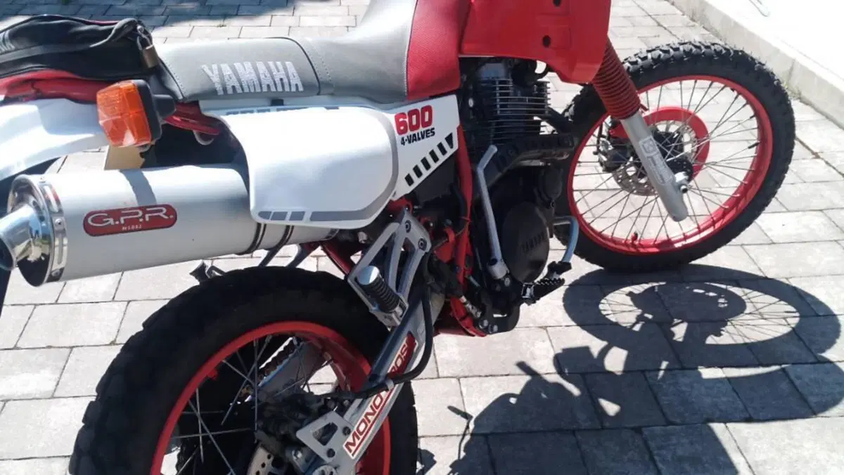 Yamaha XT 600 4V (1986 - 89)  (2)