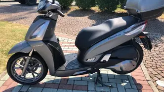 Kymco People 300i GT ABS (2016 - 20) usata
