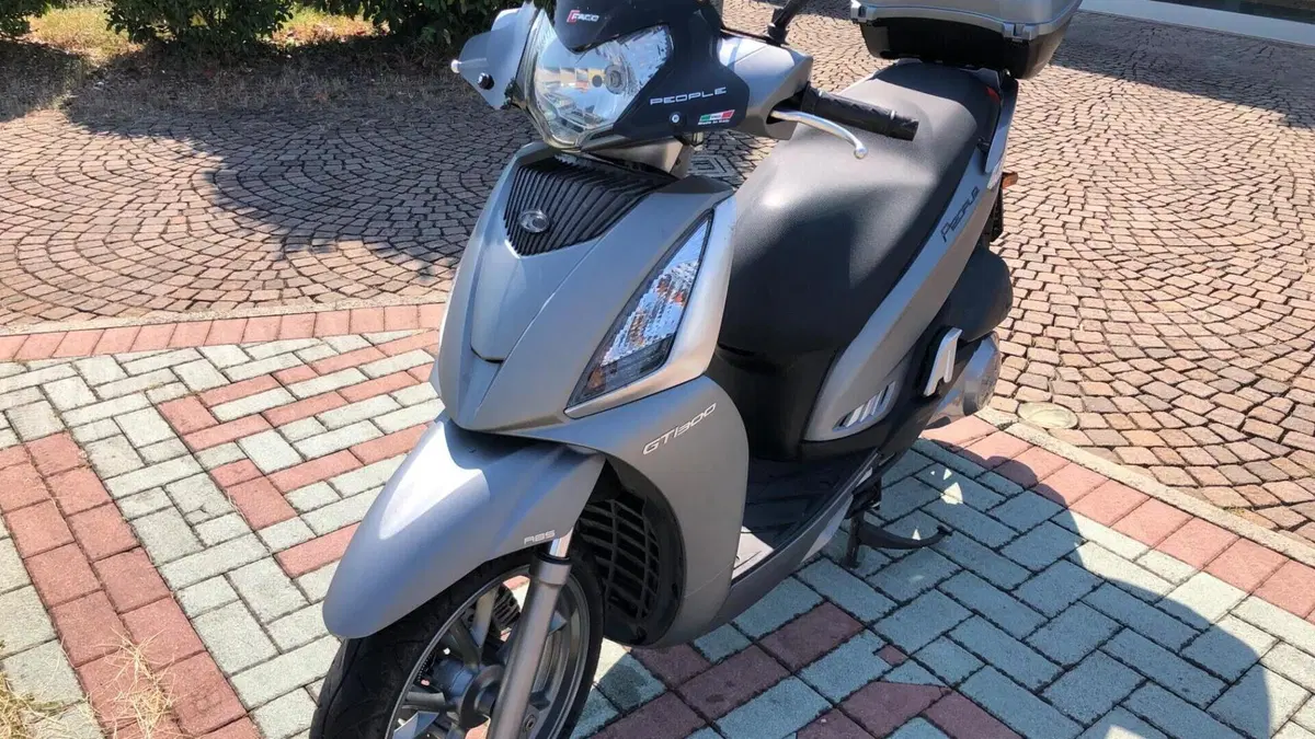 Kymco People 300i GT ABS (2016 - 20)  (2)