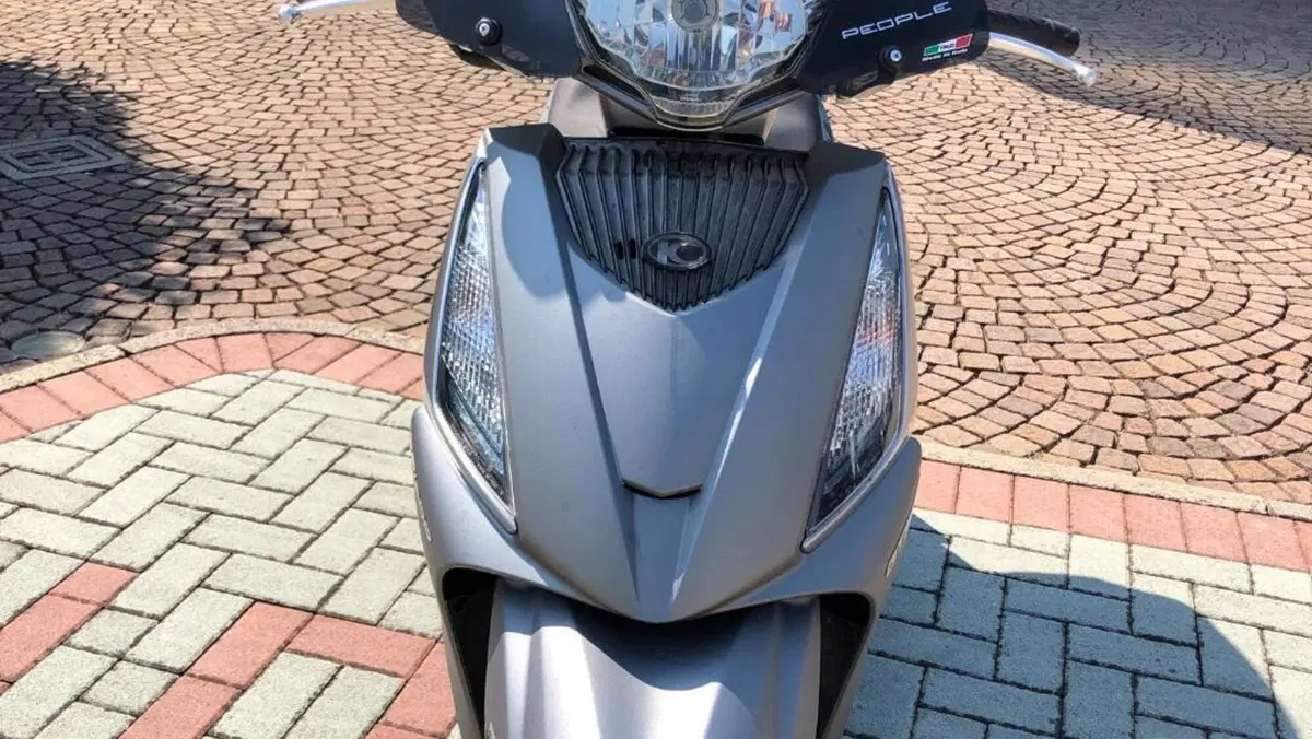 Kymco People 300i GT ABS (2016 - 20)  (3)