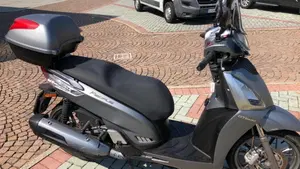 Kymco People 300i GT ABS (2016 - 20)  (4)