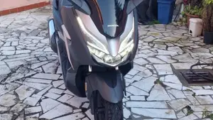 Honda Forza 300 Deluxe ABS (2018 - 20)  (3)