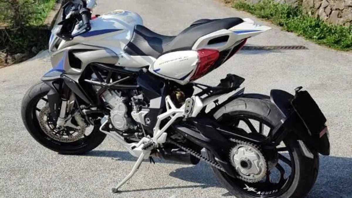 MV Agusta Stradale 800 EAS ABS (2015 - 17)  (5)
