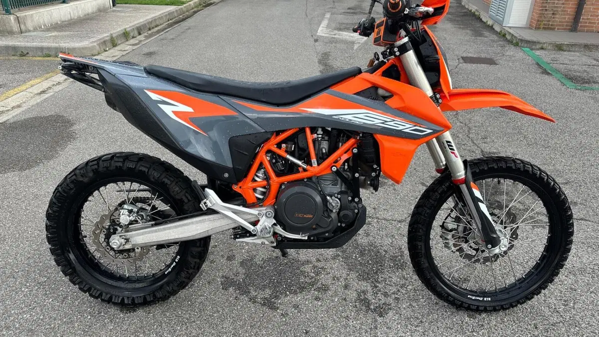 KTM 690 Enduro R (2021)  (4)