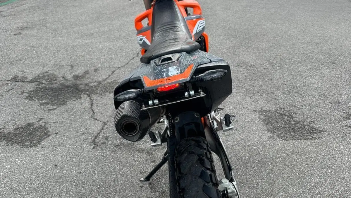 KTM 690 Enduro R (2021)  (8)