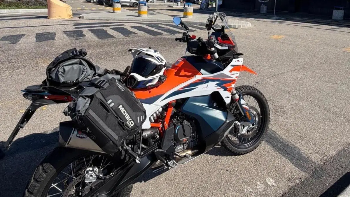 KTM 890 Adventure R (2025 - 26)  (2)