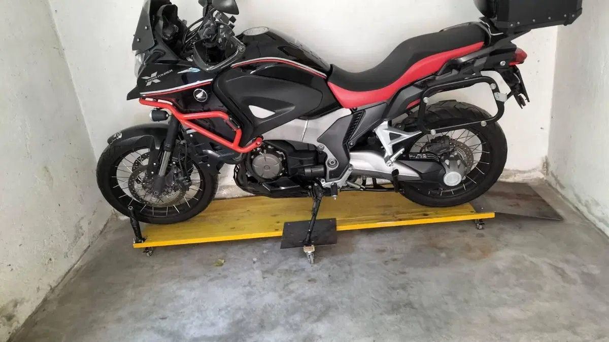 Honda Crosstourer DCT ABS L.E. (2011 - 14)  (2)