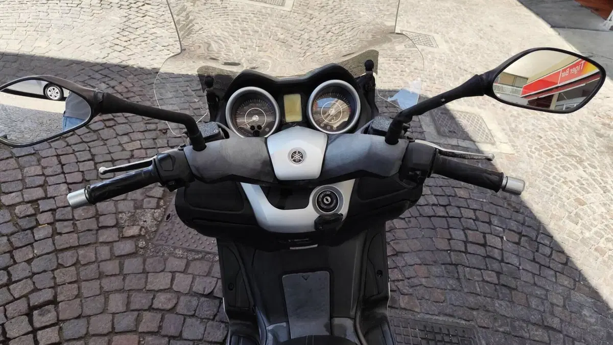 Yamaha X-Max 250 (2010 - 13) 