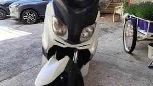 Yamaha X-Max 250 (2010 - 13)  (8)