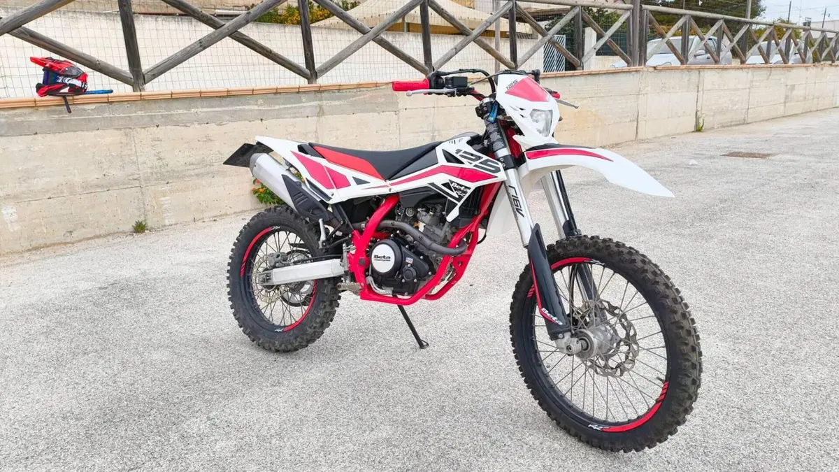 Betamotor RR 125 4T Enduro LC (2018 - 20)  (3)