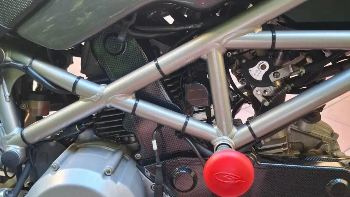 Ducati Monster 620 (2003 - 06)  (5)