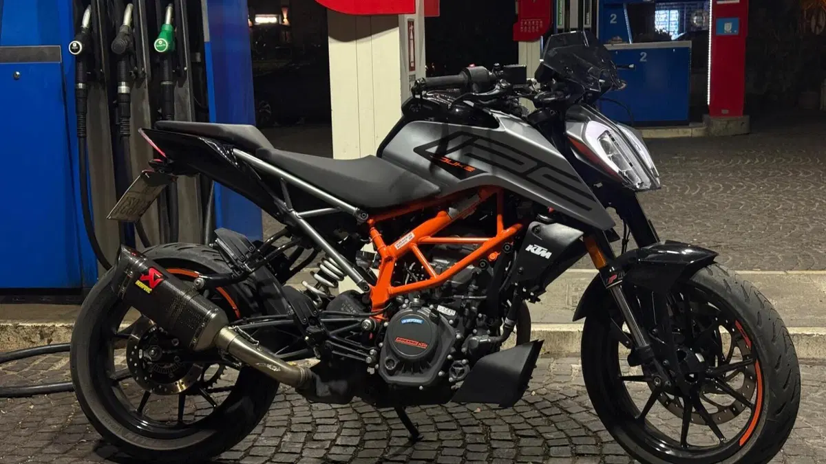KTM 125 Duke (2021 - 23)  (2)