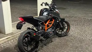 KTM 125 Duke (2021 - 23)  (4)