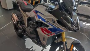 Bmw M 1000 XR (2024 - 27)  (2)