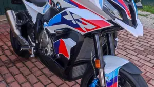 Bmw M 1000 XR (2024 - 27)  (6)