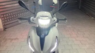 Piaggio Beverly 300 S ABS-ASR (2021 - 25)