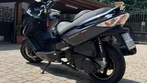 Kymco Xciting 300i R (2007 - 14)  (6)