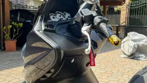 Kymco Xciting 300i R (2007 - 14)  (10)