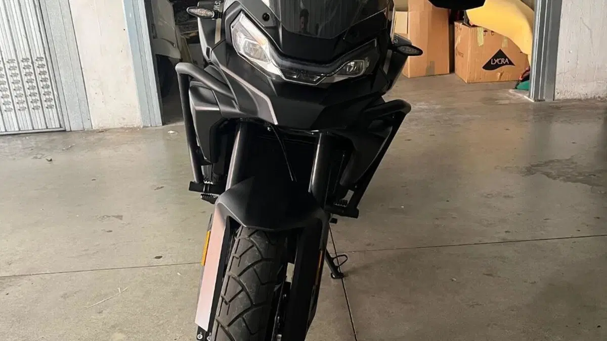 CFMOTO 700MT Adventure (2025 - 26) 