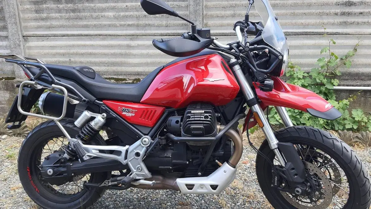 Moto Guzzi V85 TT (2019 - 20) 