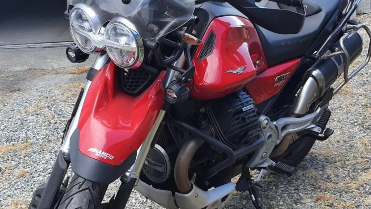 Moto Guzzi V85 TT (2019 - 20)  (4)