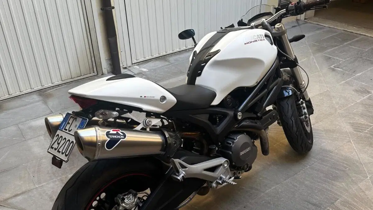 Ducati Monster 696 ABS (2009 - 14)  (10)