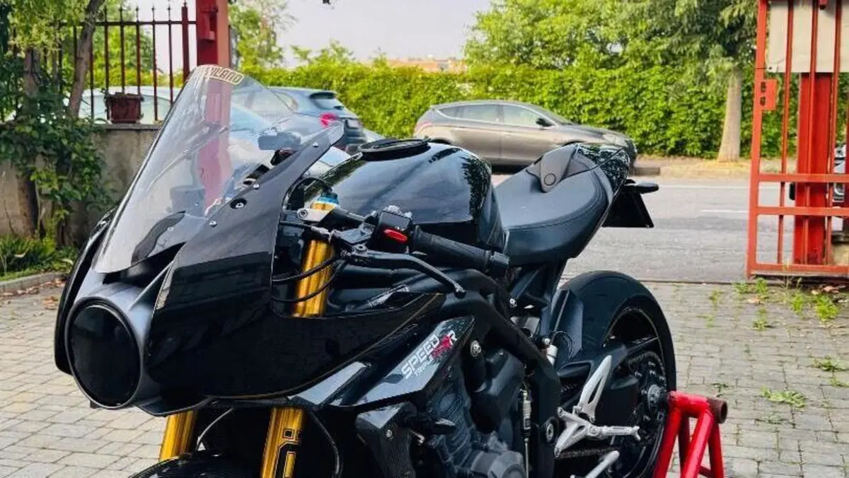 Triumph Speed Triple 1200 RR (2022 - 26)  (2)