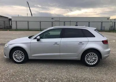 Audi A3 Sedan 1.6 TDI Attraction