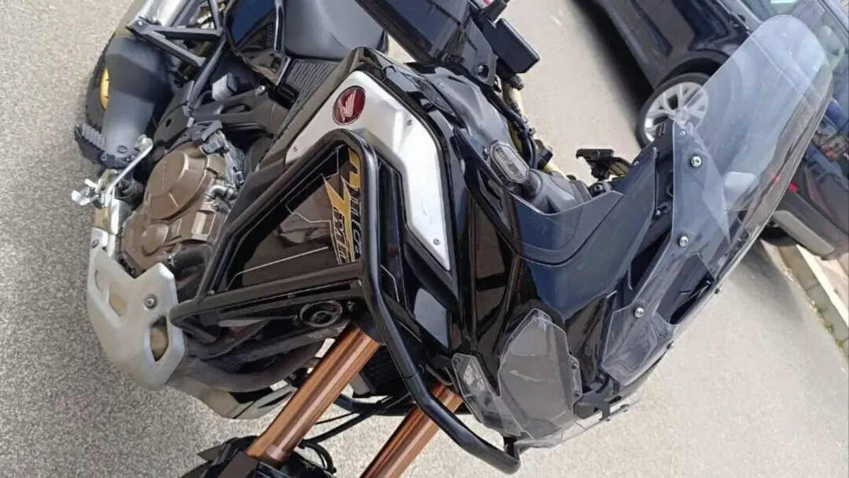 Honda Africa Twin CRF 1100L Adventure Sports (2020 - 21)  (2)