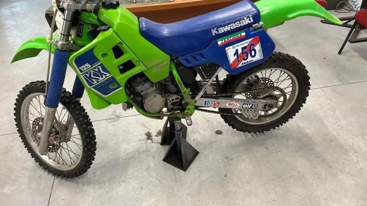 Kawasaki   (2)
