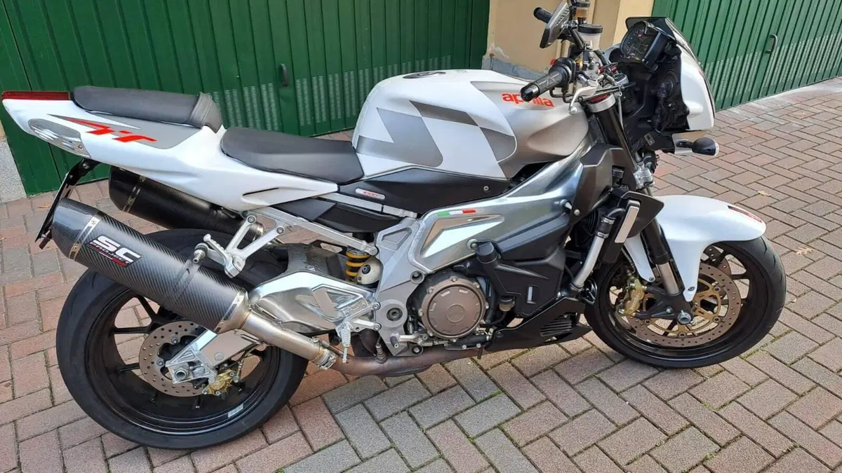 Aprilia Tuono 1000 R (2006 - 10) 