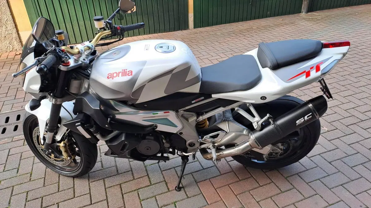 Aprilia Tuono 1000 R (2006 - 10)  (7)